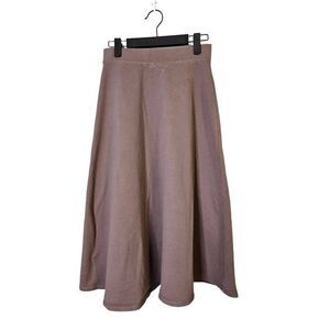 Lands' End tan, stretch waistband skirt. Size 2-4.